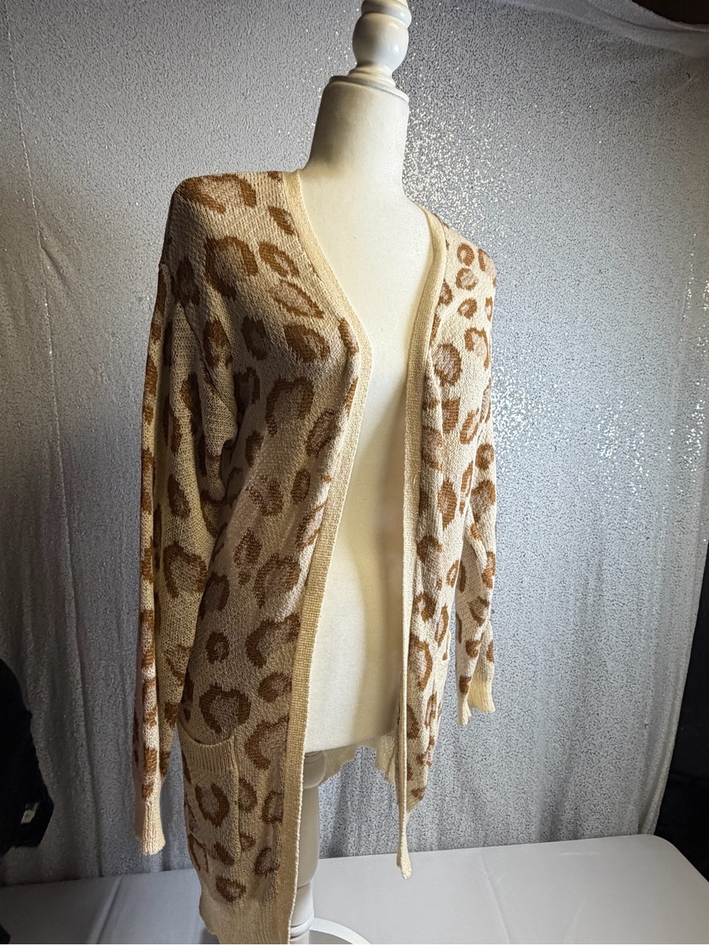 Chelsea & Violet Beige and Brown Leopard-Print Open Cardigan